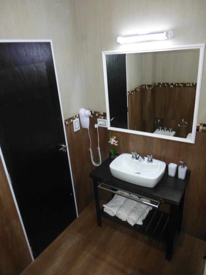 Del Angú Inn 3*
